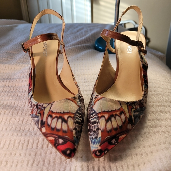 NINE WEST MULTICOLOR MARGOT BUTTERFLY PRINT SLING BACK SHOE - Picture 2 of 16